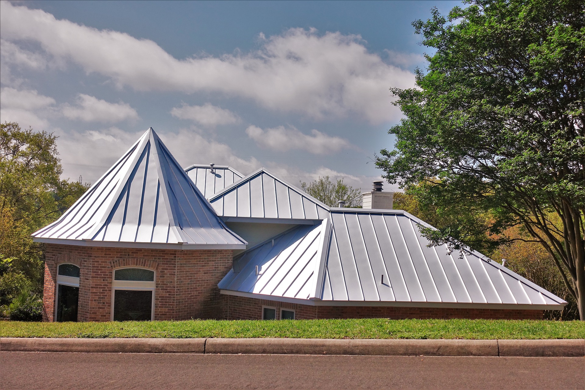 Tips For Selecting the Best Metal Roofing Contractor